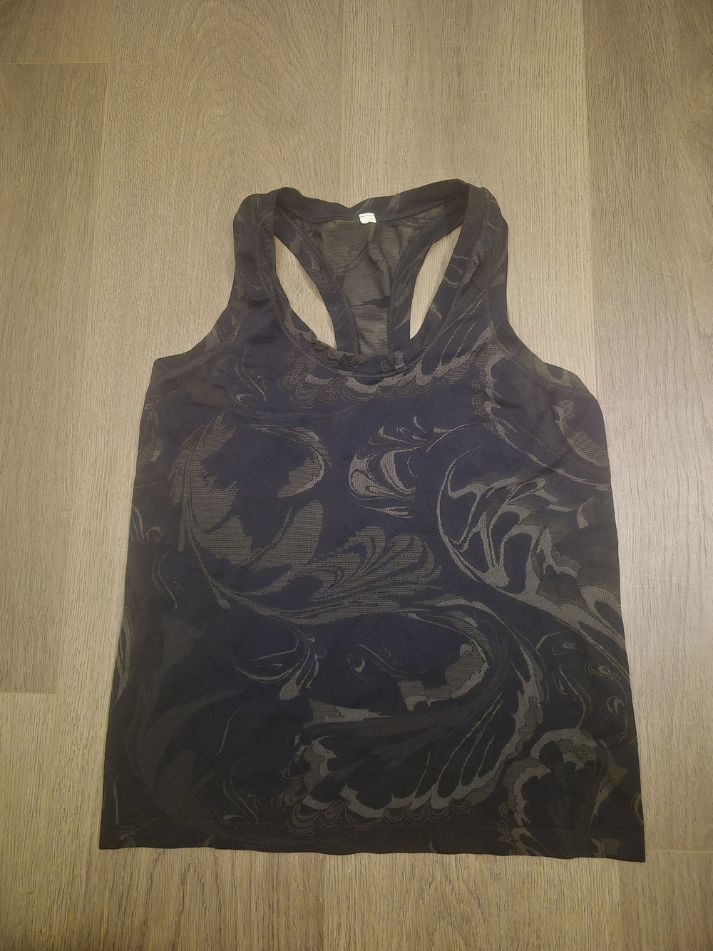 Athleta Black Patterned Women’s Racerback Tank Top